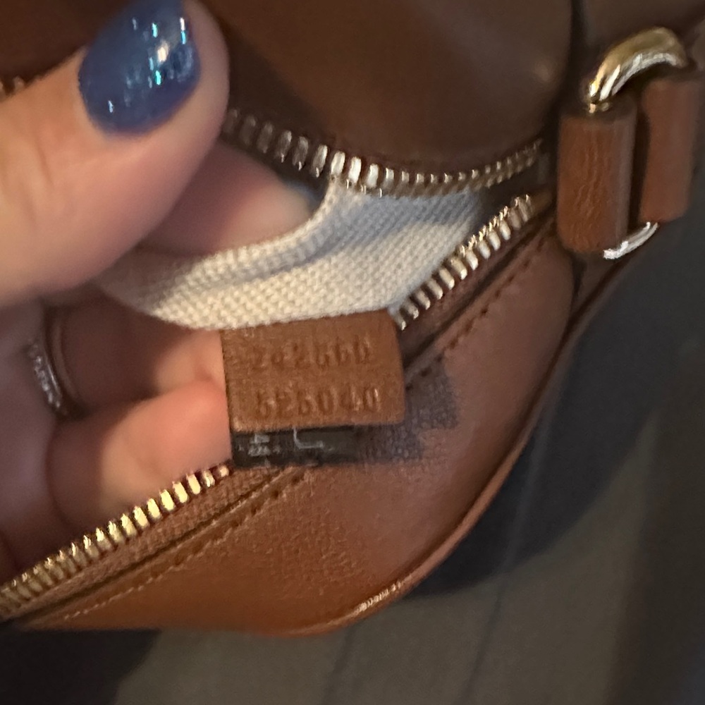 Gucci Brown Quilted Soho Disco Leather Crossbody with Tassel - Picture 9 of 10